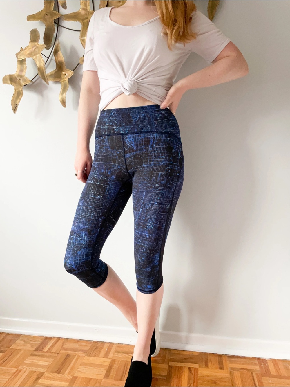 Lululemon Blue Cityscape Print High Rise Cropped Leggings